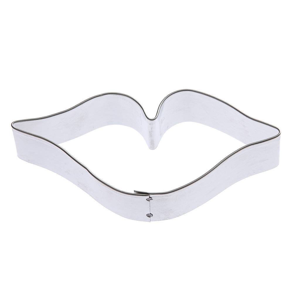 Lips Cookie Cutter, 4 inch.