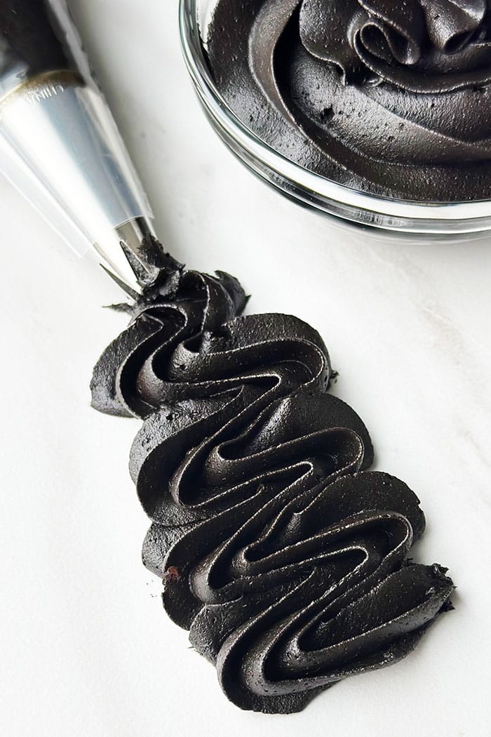 Black Butter Crème Icing, 1 LB.